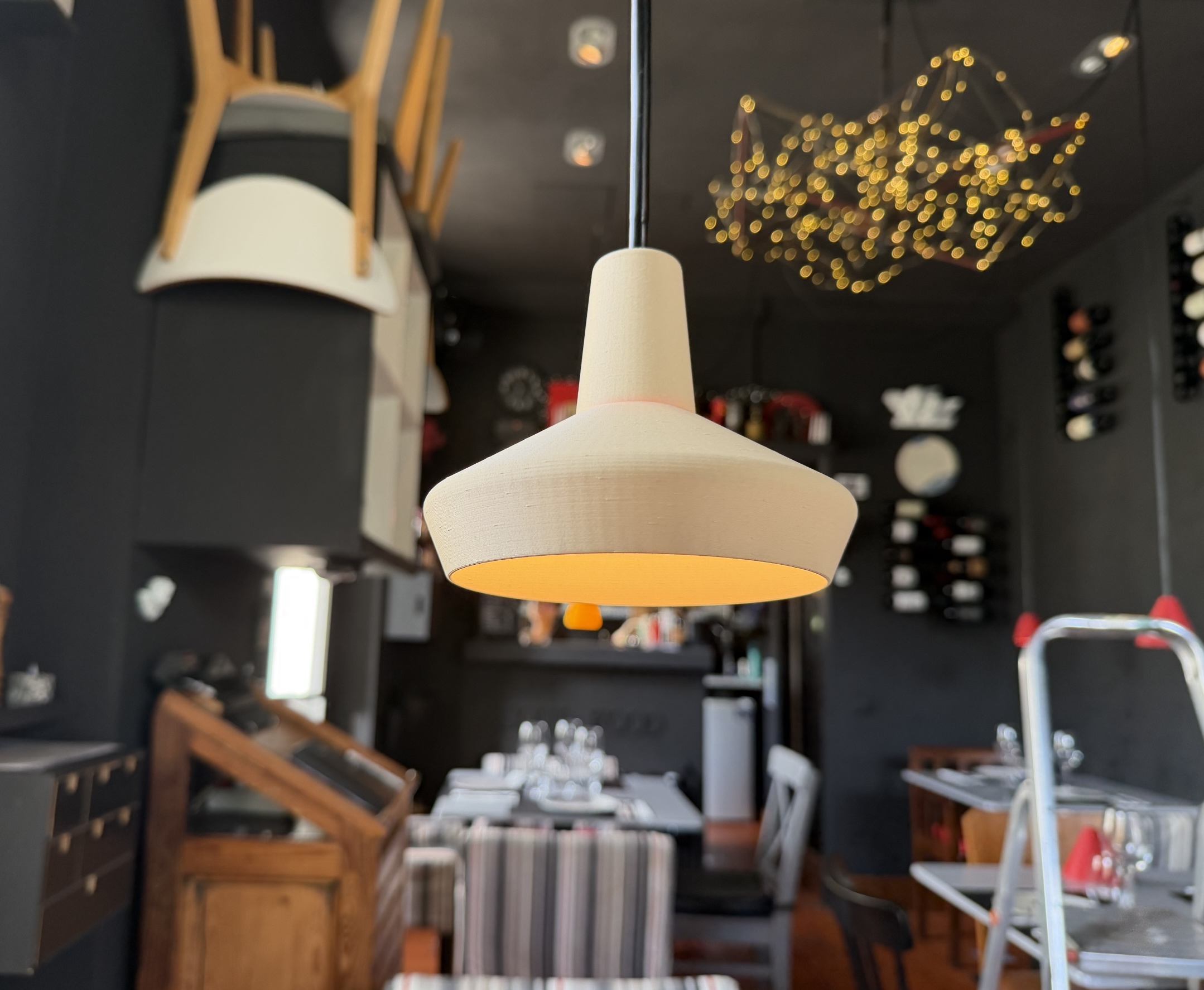 Set of custom 3D-printed pendant lamps installed in the interior of Alegria Vadia restaurant, Cascais.